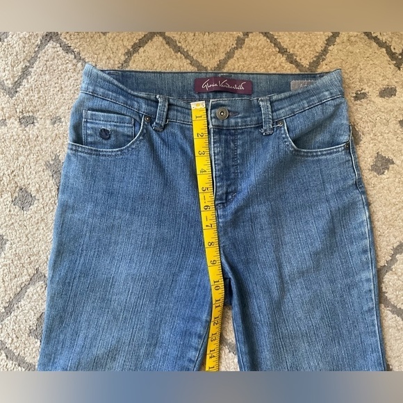 Gloria Vanderbilt Amanda Petite Jeans - Picture 7 of 10
